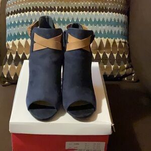 Navy Deneen